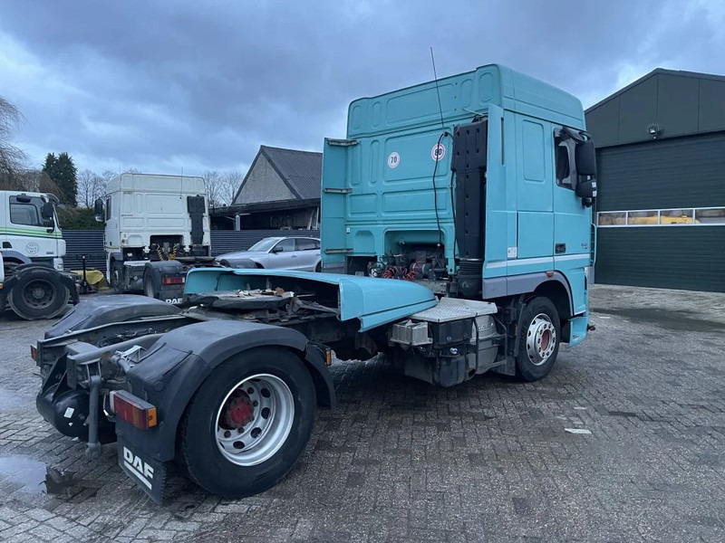 Tractor unit DAF XF 105.460 Tractor unit: picture 8