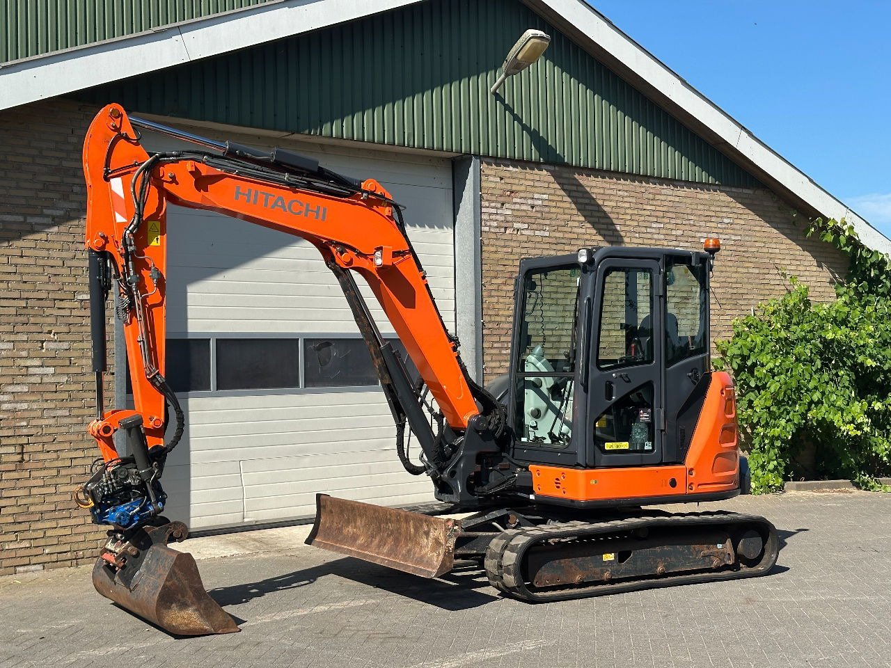 Hitachi ZX65USB-5A CLR - Mini excavator: picture 4 Hitachi ZX65USB-5A CLR - Mini excavator: picture 4