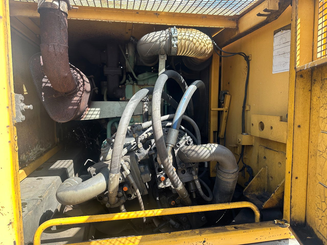 Crawler excavator Volvo EC200: picture 11