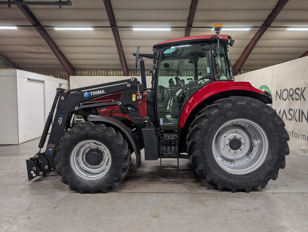 CASE IH Farmall 95U PRO #Står i Tromsø - Farm tractor: picture 2 CASE IH Farmall 95U PRO #Står i Tromsø - Farm tractor: picture 2