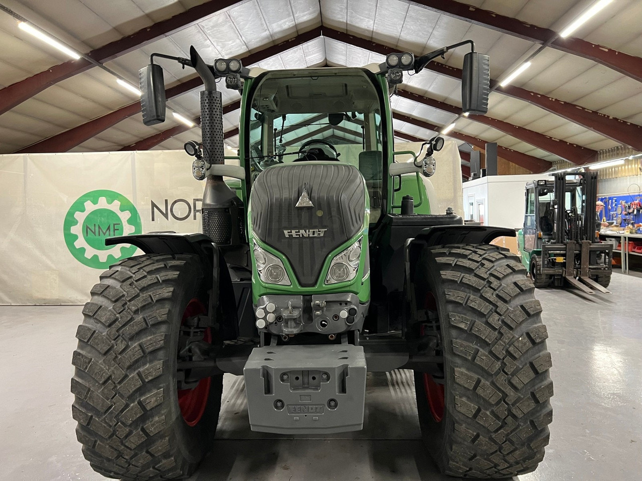 Fendt 724 Vario #TAR INNBYTTE# KAN LEVERES MED ANDRE DEKK# - Farm tractor: picture 4 Fendt 724 Vario #TAR INNBYTTE# KAN LEVERES MED ANDRE DEKK# - Farm tractor: picture 4