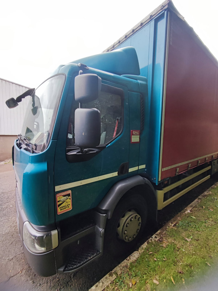 RENAULT D wide - Curtainsider truck: picture 3 RENAULT D wide - Curtainsider truck: picture 3