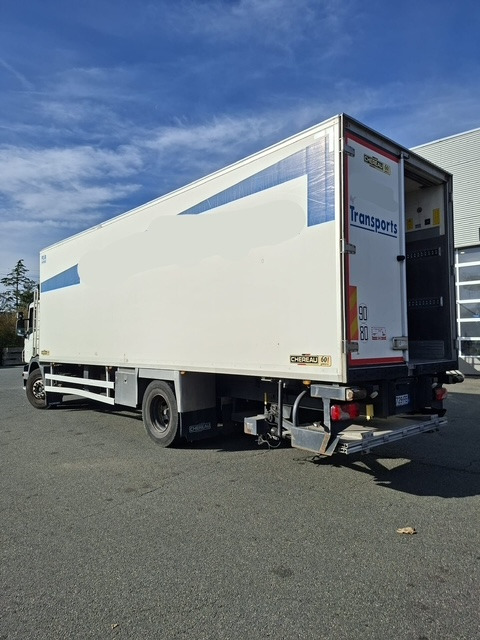 SCANIA P320 - Refrigerator truck: picture 3 SCANIA P320 - Refrigerator truck: picture 3