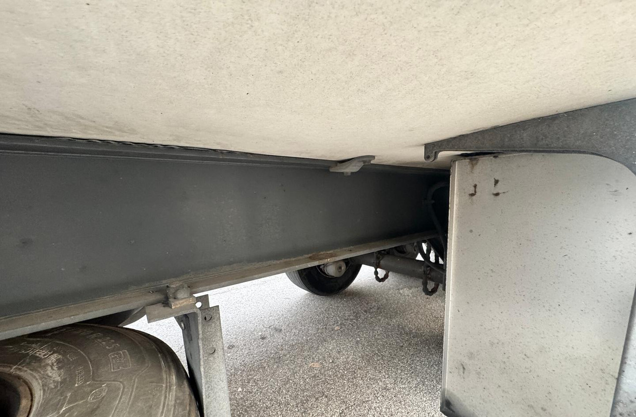 Refrigerator semi-trailer SEMIRIMORCHIO FRIGO CHEREAU: picture 9