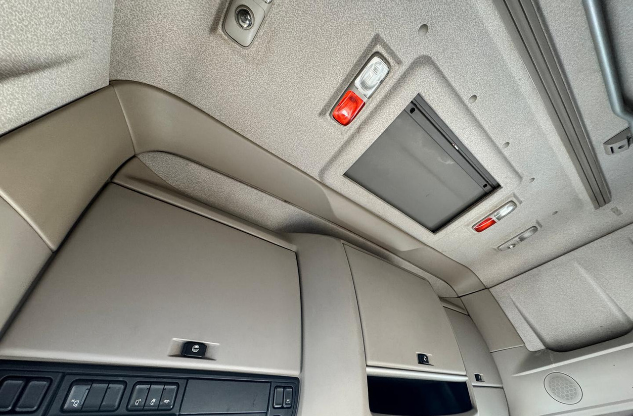 Tractor unit Daf XF 460 FT - euro 6 - 2017: picture 9 Tractor unit Daf XF 460 FT - euro 6 - 2017: picture 9