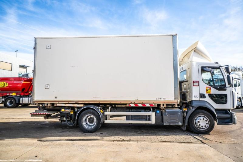Renault D14 250 // HAYON DHOLLANDIA - Box truck: picture 3 Renault D14 250 // HAYON DHOLLANDIA - Box truck: picture 3