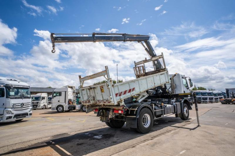 Renault KERAX 370 DXI + TRI BENNE+HIAB 16t/m + 2 EXT - Tipper, Crane truck: picture 4 Renault KERAX 370 DXI + TRI BENNE+HIAB 16t/m + 2 EXT - Tipper, Crane truck: picture 4