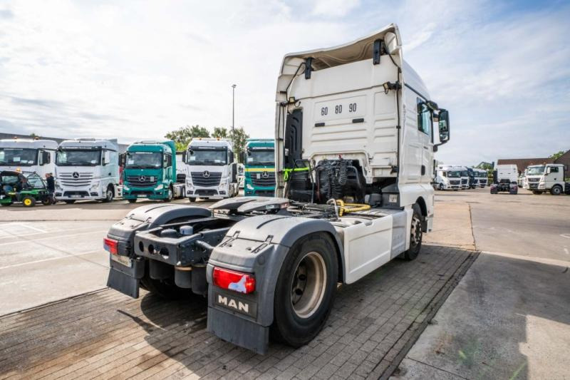 MAN TGX 18 460 XLX BLS+INTARDER+ADR+KIPHYDR. - Tractor unit: picture 4 MAN TGX 18 460 XLX BLS+INTARDER+ADR+KIPHYDR. - Tractor unit: picture 4