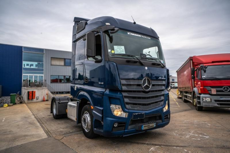 Mercedes ACTROS 1846 LS - Tractor unit: picture 2 Mercedes ACTROS 1846 LS - Tractor unit: picture 2