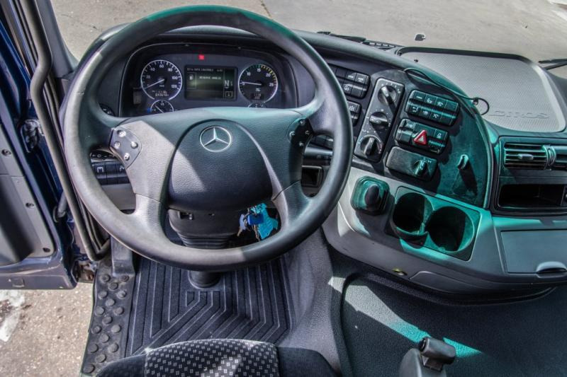 Interior photo 2: Leasing of Mercedes ACTROS 1846 LS-MP3+HYDR. Mercedes ACTROS 1846 LS-MP3+HYDR.