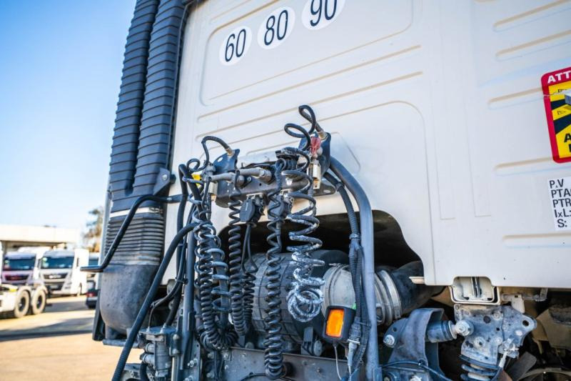 Volvo FMX 460 GLOB + HYDR - Tractor unit: picture 5 Volvo FMX 460 GLOB + HYDR - Tractor unit: picture 5