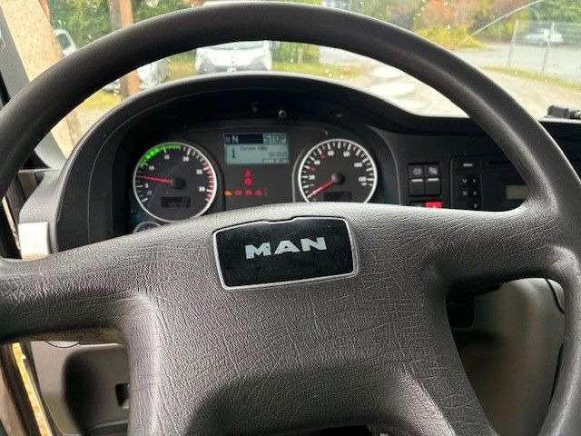 MAN 35.360 8x2 - Garbage truck: picture 4 MAN 35.360 8x2 - Garbage truck: picture 4