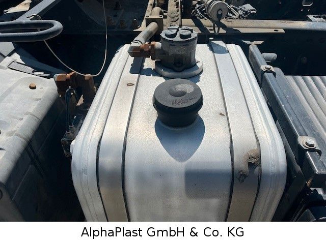 MAN 18.400 / 4x2 Hydraulik MAN 18.400 / 4x2 Hydraulik Orginal KM TipTop - Tractor unit: picture 4 MAN 18.400 / 4x2 Hydraulik MAN 18.400 / 4x2 Hydraulik Orginal KM TipTop - Tractor unit: picture 4