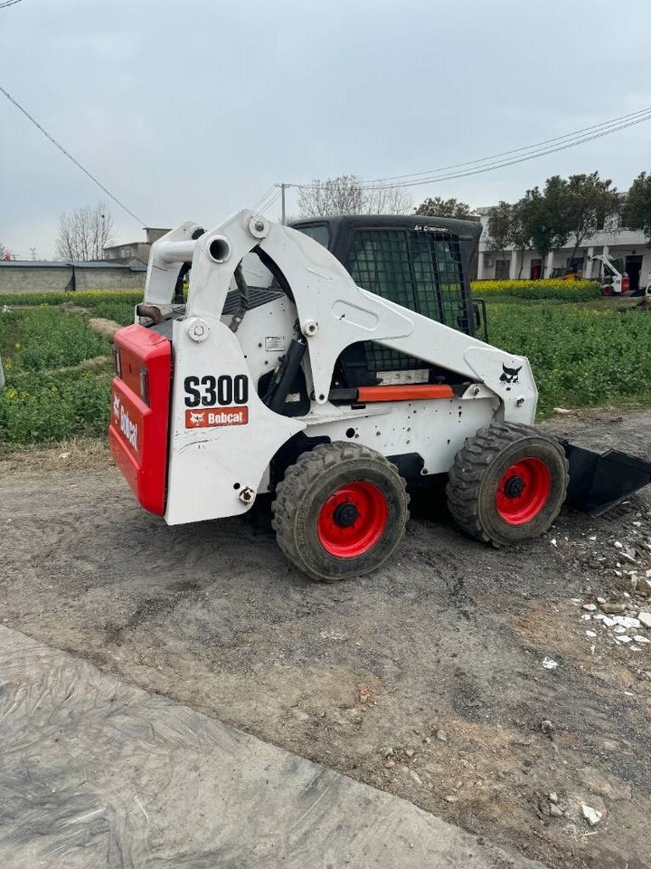 Bobcat S 300 - Skid steer loader: picture 3 Bobcat S 300 - Skid steer loader: picture 3