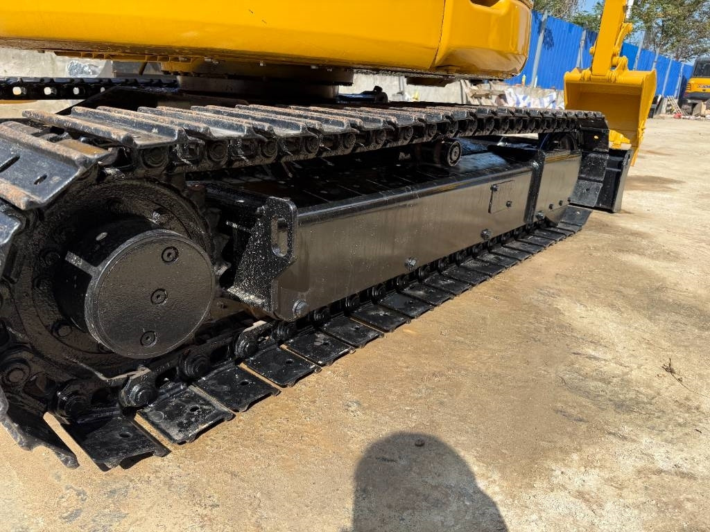 CAT 303.5E - Mini excavator: picture 2 CAT 303.5E - Mini excavator: picture 2