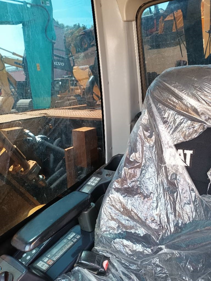 New Crawler excavator CAT 315: picture 7 New Crawler excavator CAT 315: picture 7