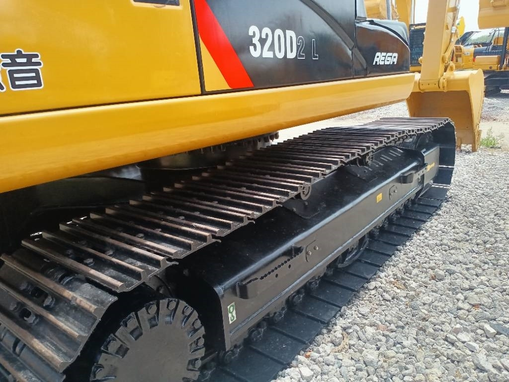 CAT 320D2 - Crawler excavator: picture 4 CAT 320D2 - Crawler excavator: picture 4