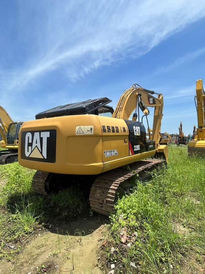 CAT 320d - Crawler excavator: picture 2 CAT 320d - Crawler excavator: picture 2