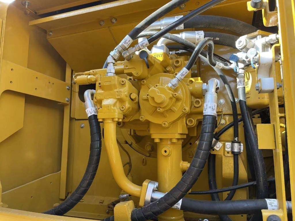 Crawler excavator CAT 349 D L: picture 12