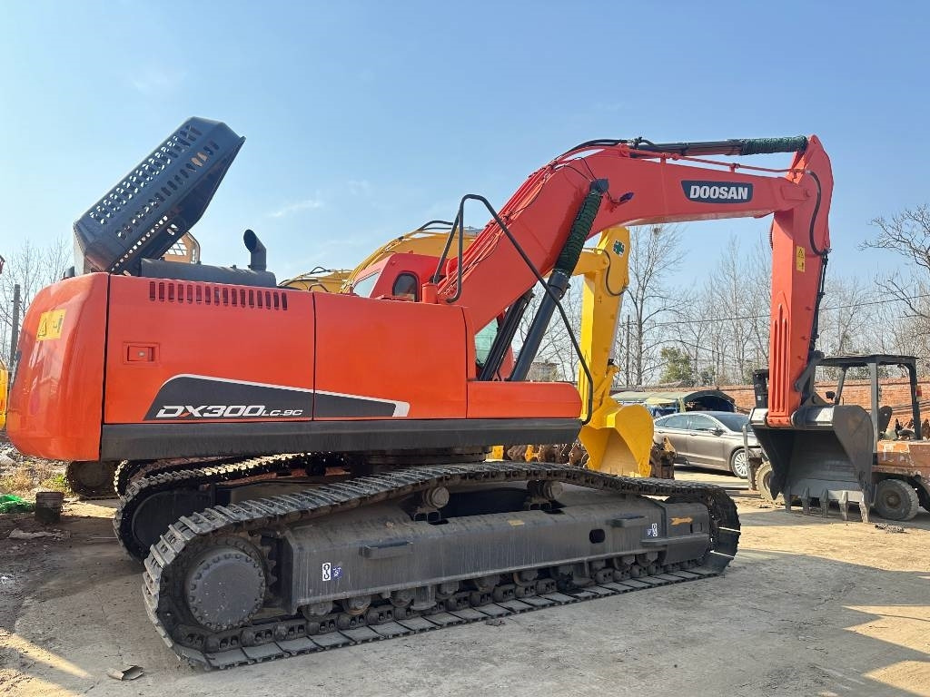 Doosan DX 300 - Crawler excavator: picture 1 Doosan DX 300 - Crawler excavator: picture 1