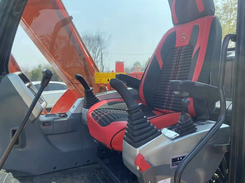 Mini excavator Doosan DX 75-9 C: picture 8