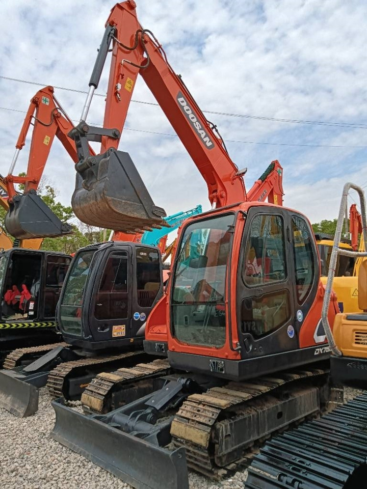 Doosan DX 75  - Crawler excavator: picture 2 Doosan DX 75  - Crawler excavator: picture 2