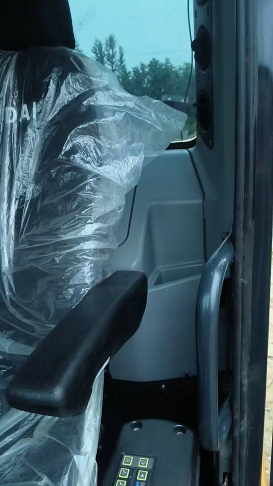 Hyundai HX 220 - Crawler excavator: picture 2 Hyundai HX 220 - Crawler excavator: picture 2