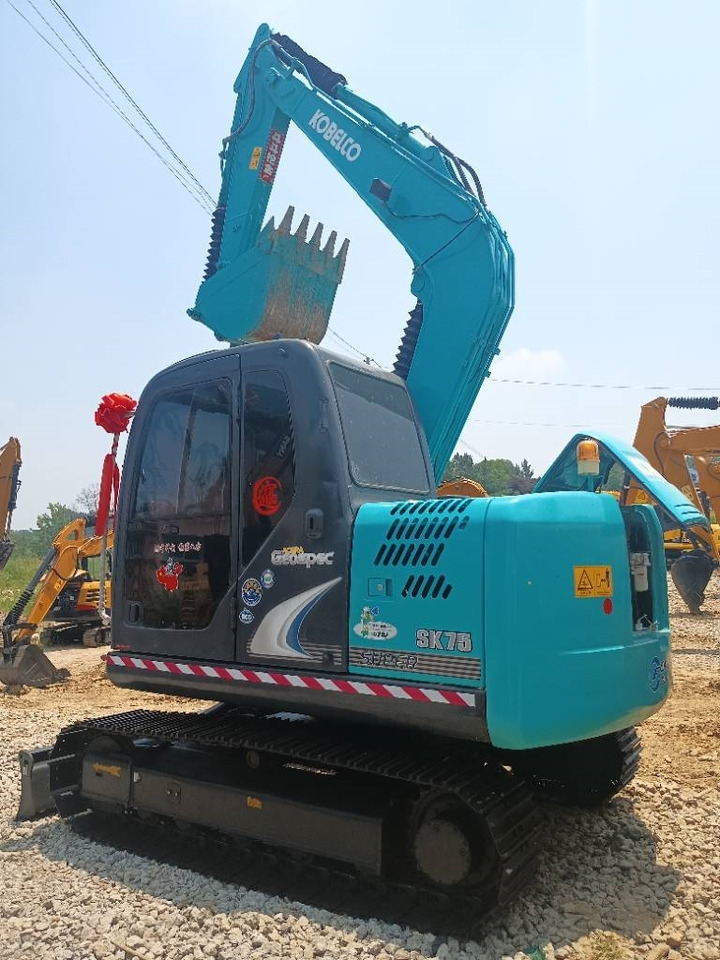 Kobelco sk75-8 - Crawler excavator: picture 4 Kobelco sk75-8 - Crawler excavator: picture 4