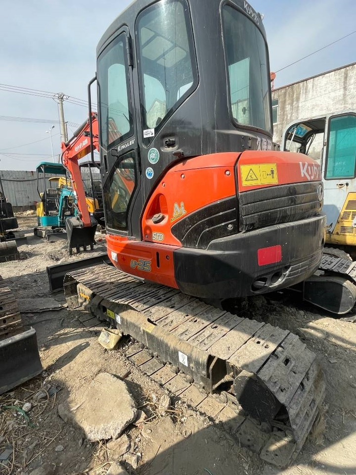 Mini excavator Kubota U35: picture 6