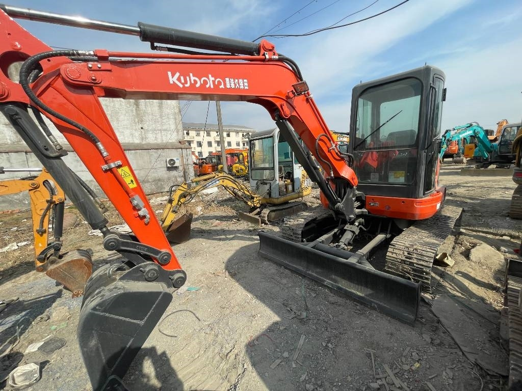 Mini excavator Kubota U35: picture 7