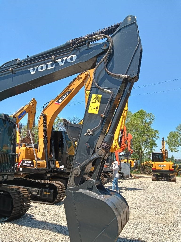 Volvo EC140 - Crawler excavator: picture 2 Volvo EC140 - Crawler excavator: picture 2