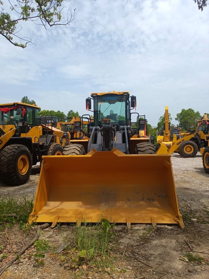 XCMG LW500KV - Wheel loader: picture 2 XCMG LW500KV - Wheel loader: picture 2
