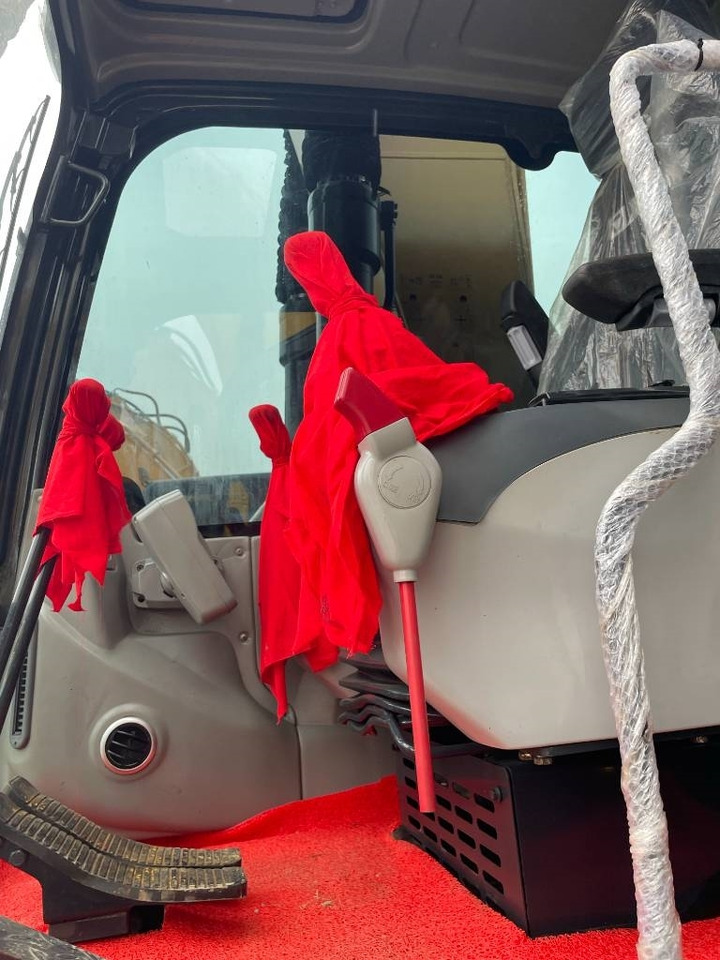 XCMG XE 215 DA - Crawler excavator: picture 4 XCMG XE 215 DA - Crawler excavator: picture 4