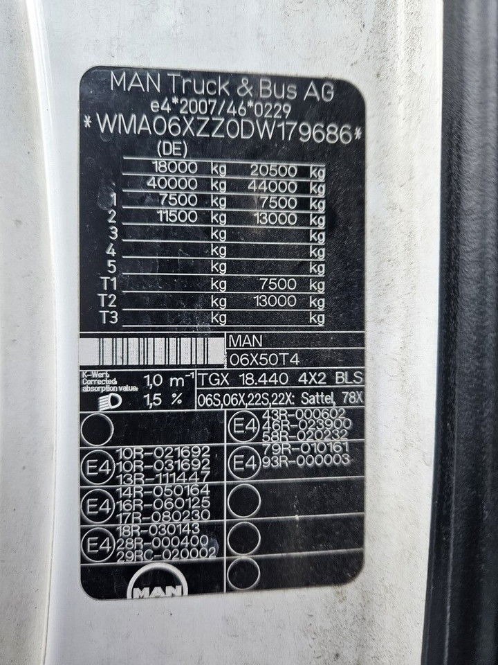 Tractor unit MAN TGX 18.440 Automatic - retarder: picture 10