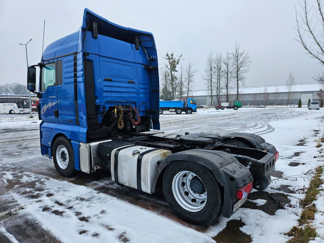 MAN TGX 18.440 XLX - manual - 2008 - Tractor unit: picture 4 MAN TGX 18.440 XLX - manual - 2008 - Tractor unit: picture 4