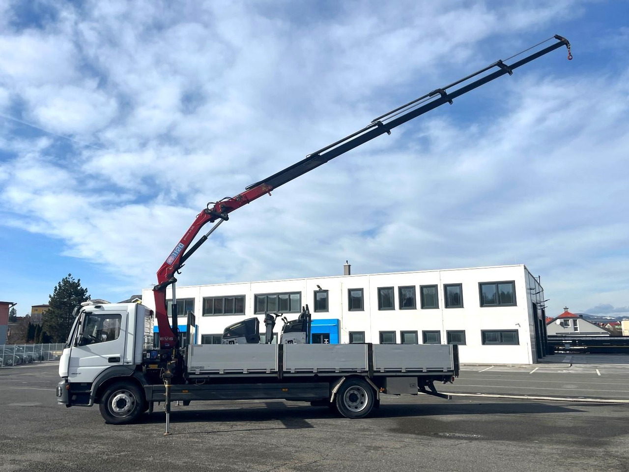 Dropside/ Flatbed truck, Crane truck Mercedes truck ATEGO, 1527, Crane HMF 1120 - K5: picture 6
