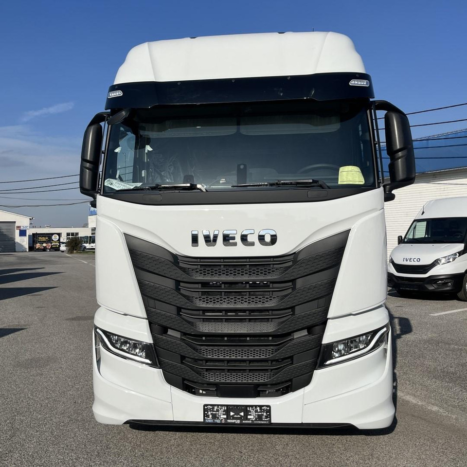 Iveco S-WAY, 530, AS440S53TP - Tractor unit: picture 2 Iveco S-WAY, 530, AS440S53TP - Tractor unit: picture 2