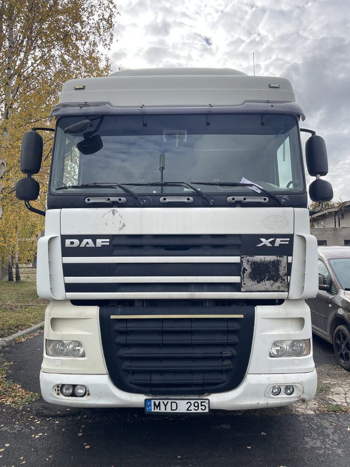DAF XF105.460 Euro5 - Tractor unit: picture 2 DAF XF105.460 Euro5 - Tractor unit: picture 2