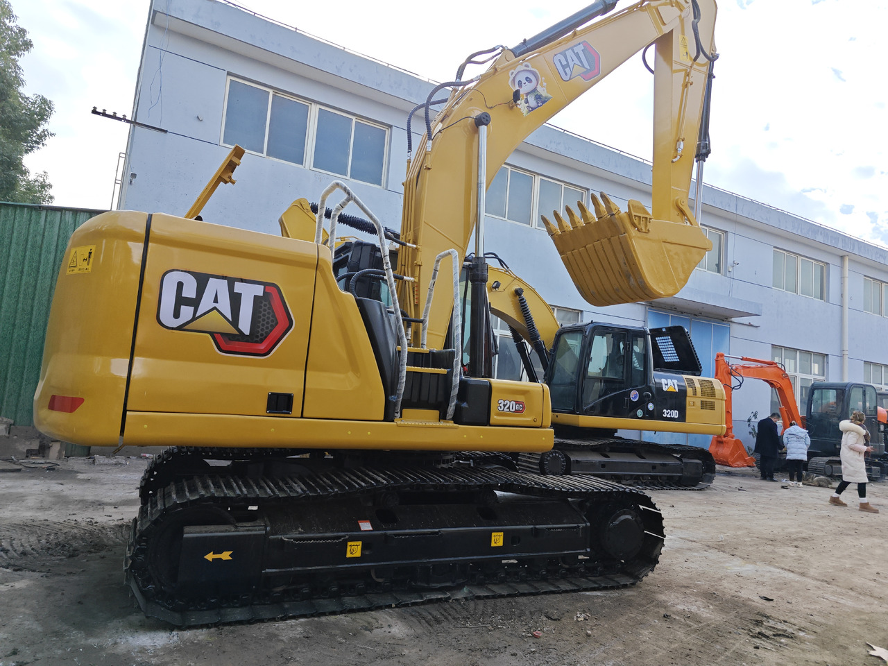 CATERPILLAR 320GC - Crawler excavator: picture 2 CATERPILLAR 320GC - Crawler excavator: picture 2