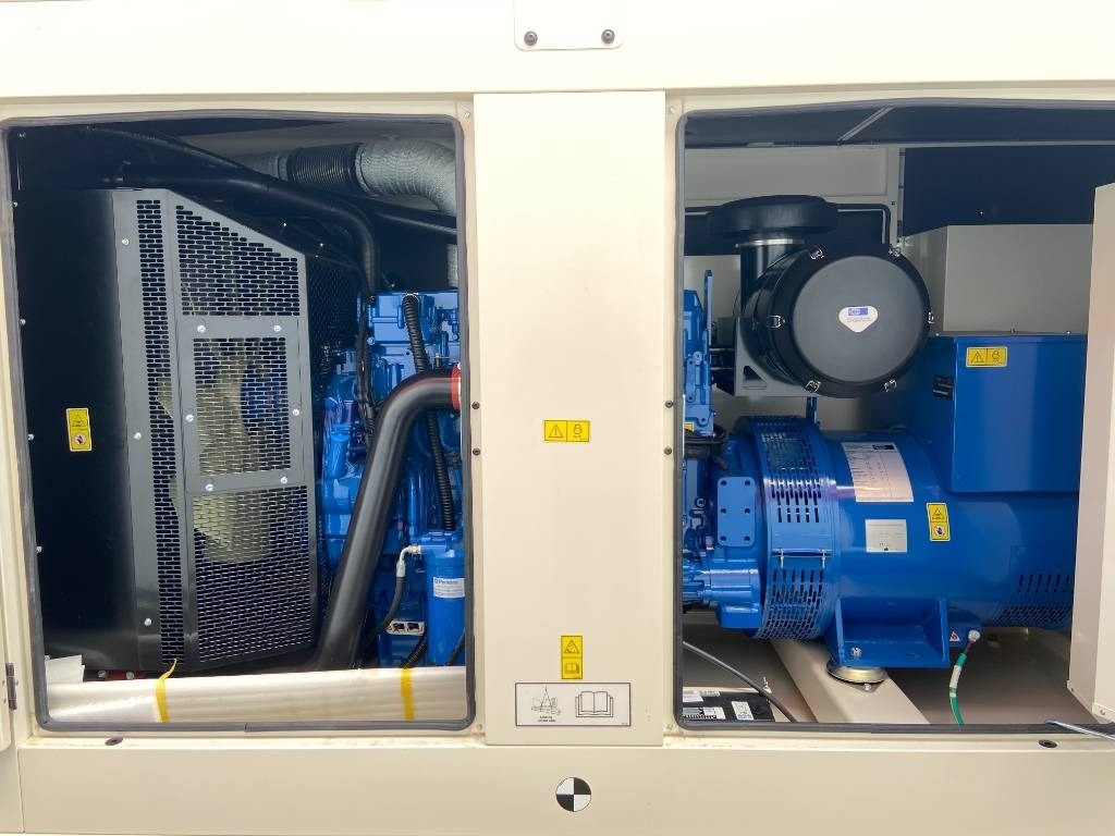 FG Wilson P400-3 - 400 kVA Genset - DPX-16017 - Generator set: picture 4 FG Wilson P400-3 - 400 kVA Genset - DPX-16017 - Generator set: picture 4