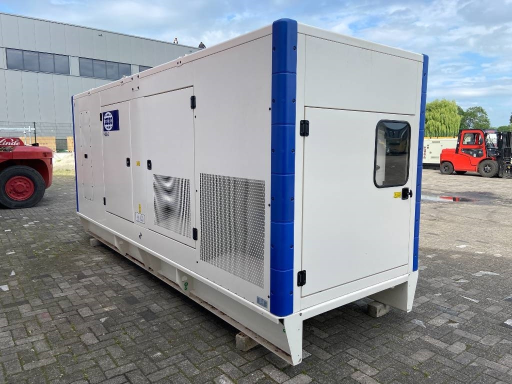 FG Wilson P400-3 - 400 kVA Genset - DPX-16017 - Generator set: picture 2 FG Wilson P400-3 - 400 kVA Genset - DPX-16017 - Generator set: picture 2