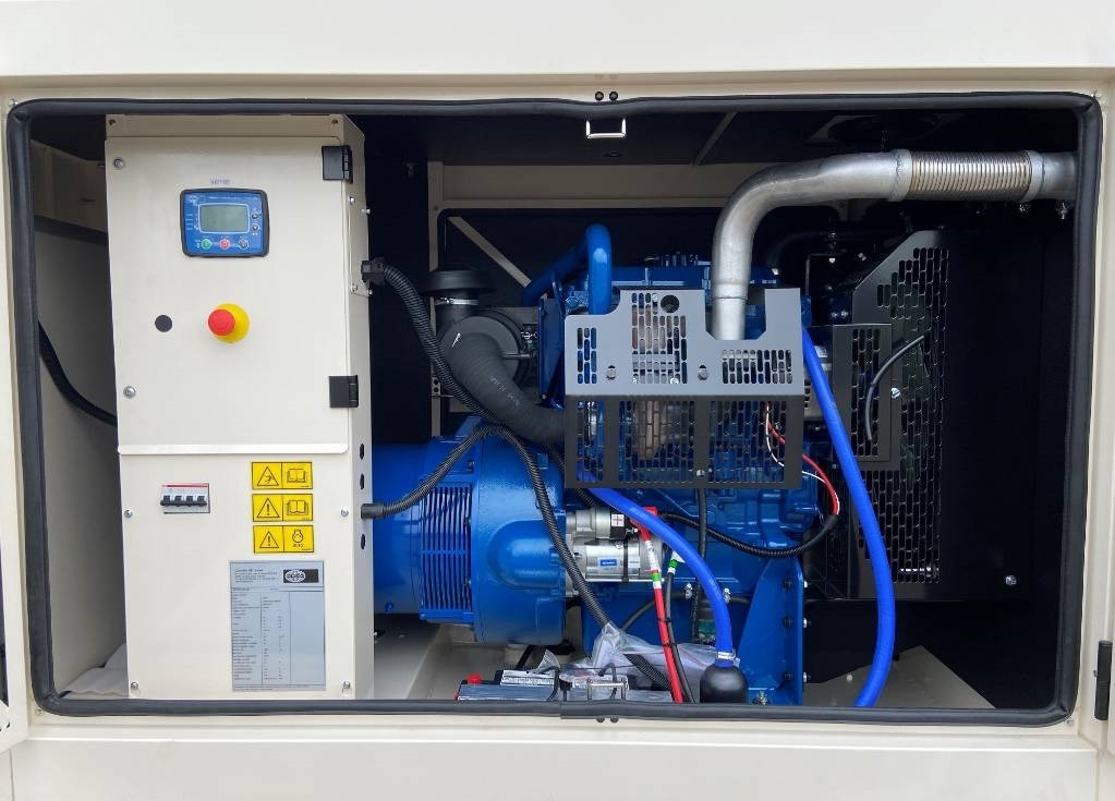 FG Wilson P50-3 - 50 kVA Genset - DPX-16004 - Generator set: picture 5 FG Wilson P50-3 - 50 kVA Genset - DPX-16004 - Generator set: picture 5