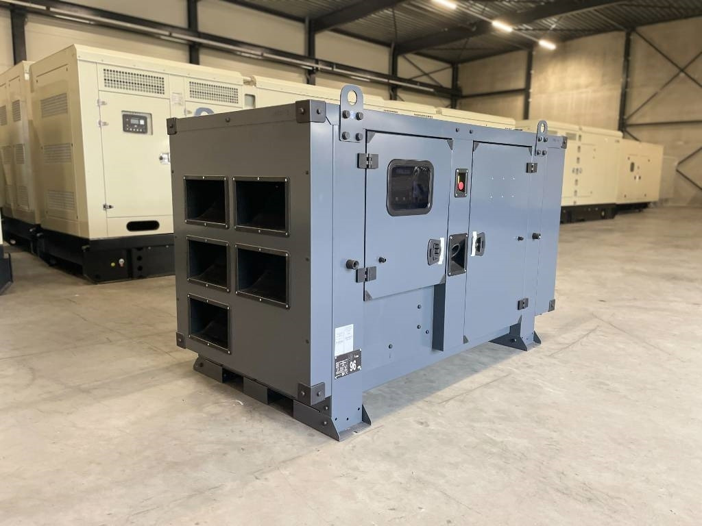 Iveco NEF45SM3 - 85 kVA Generator - DPX-17551 - Generator set: picture 2 Iveco NEF45SM3 - 85 kVA Generator - DPX-17551 - Generator set: picture 2