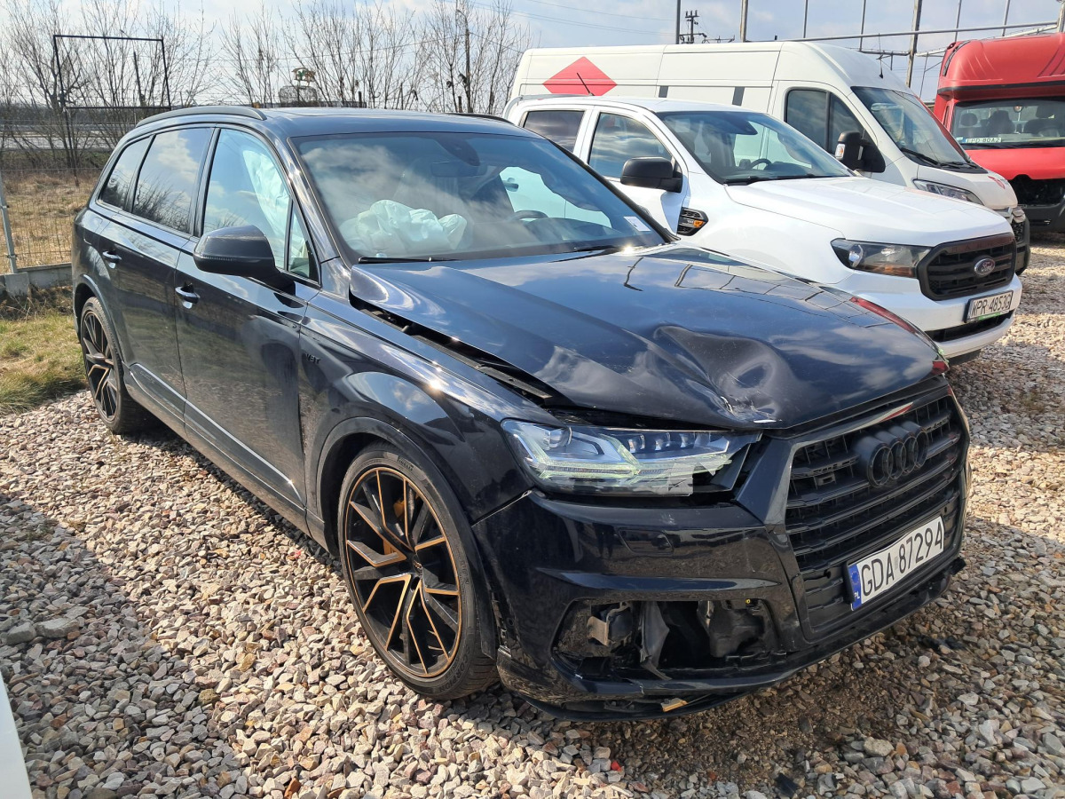 SUV AUDI SQ7  SUV: picture 1