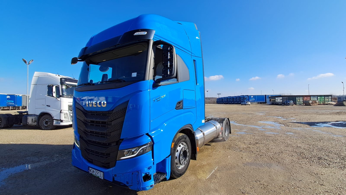 IVECO CIĄGNIK SIODŁOWY - Tractor unit: picture 2 IVECO CIĄGNIK SIODŁOWY - Tractor unit: picture 2