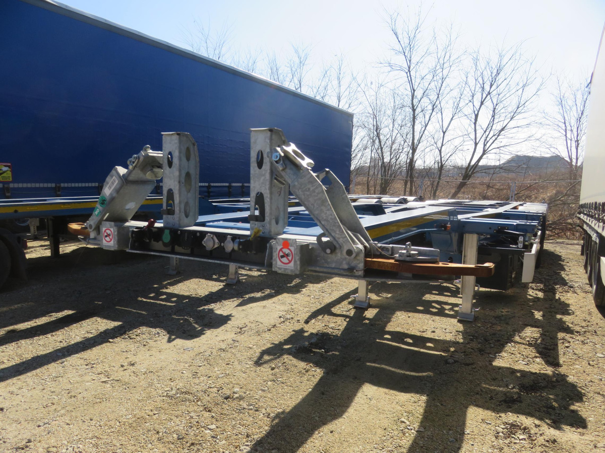 WIELTON NS3P KONTENEROWA - Closed box trailer: picture 2 WIELTON NS3P KONTENEROWA - Closed box trailer: picture 2