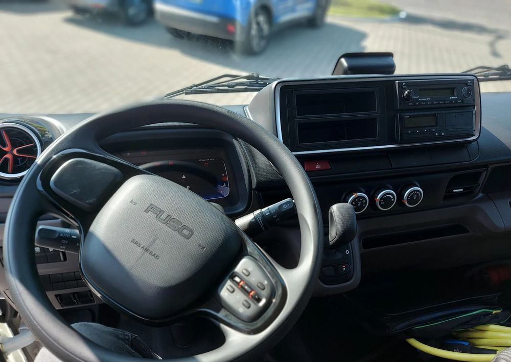 Leasing of  FUSO eCanter 4C15 Wywrotka Selektywna zbiórka FUSO eCanter 4C15 Wywrotka Selektywna zbiórka: picture 6