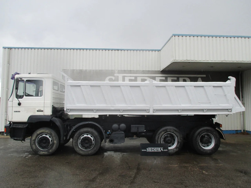 MAN F2000 35-364 , Manual , 8x4 , 3 way tipper , Spring suspension - Tipper: picture 2 MAN F2000 35-364 , Manual , 8x4 , 3 way tipper , Spring suspension - Tipper: picture 2