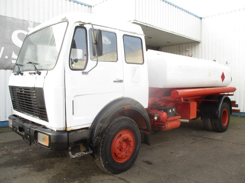 Mercedes-Benz FAP 1620 BD , Fuel truck , 4x2 , Manual , Spring suspension - Tank truck: picture 1 Mercedes-Benz FAP 1620 BD , Fuel truck , 4x2 , Manual , Spring suspension - Tank truck: picture 1