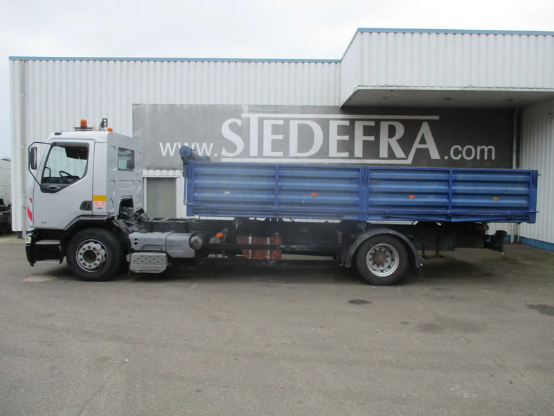 Renault Premium 260 , Manual , 2 way tipper - Tipper: picture 2 Renault Premium 260 , Manual , 2 way tipper - Tipper: picture 2